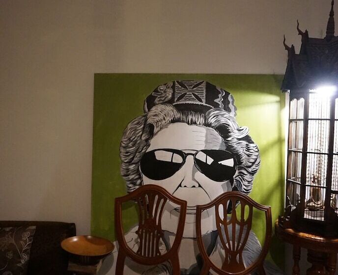 旅馆 Moon House At Clock Tower