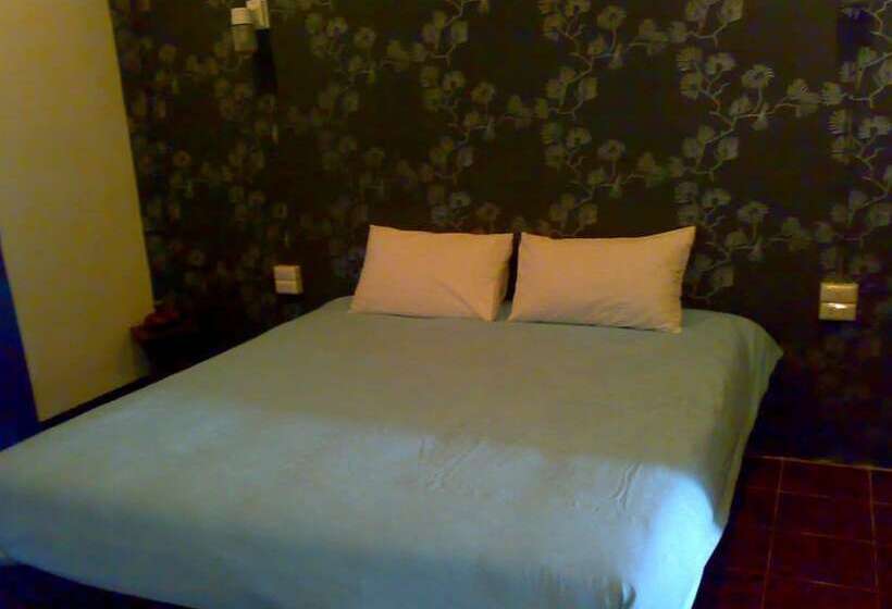 旅馆 Moon House At Clock Tower