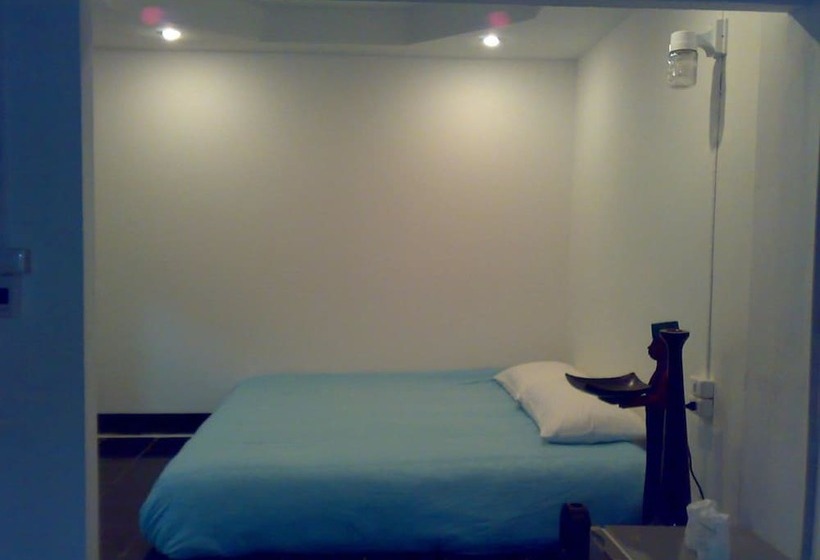 旅馆 Moon House At Clock Tower