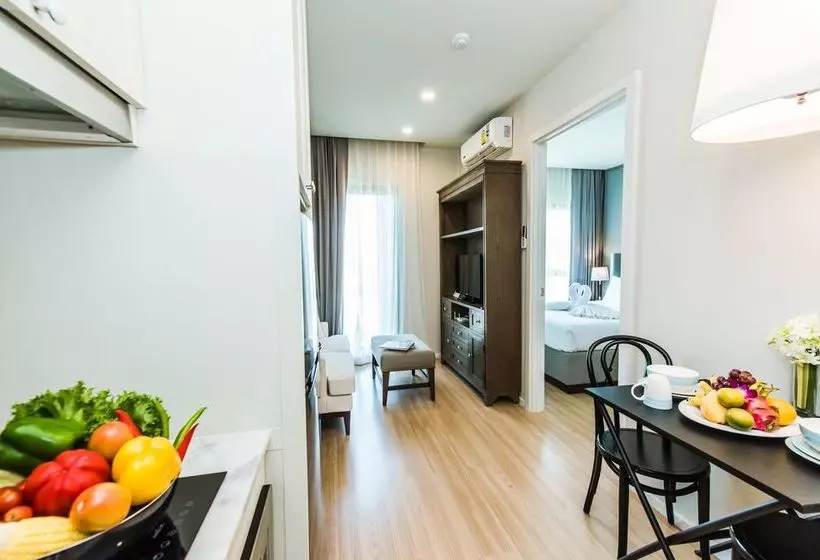 ホテル Dlux Condominium Chalong Phuket