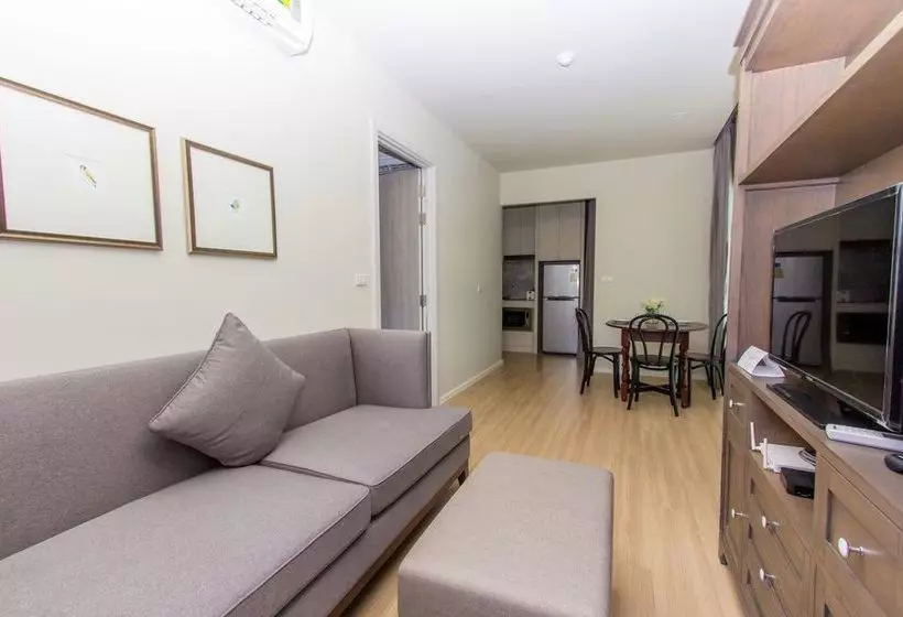 ホテル Dlux Condominium Chalong Phuket