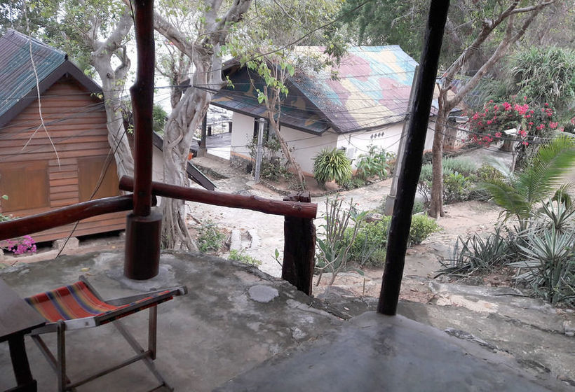 Отель Jelly Fish Bungalow