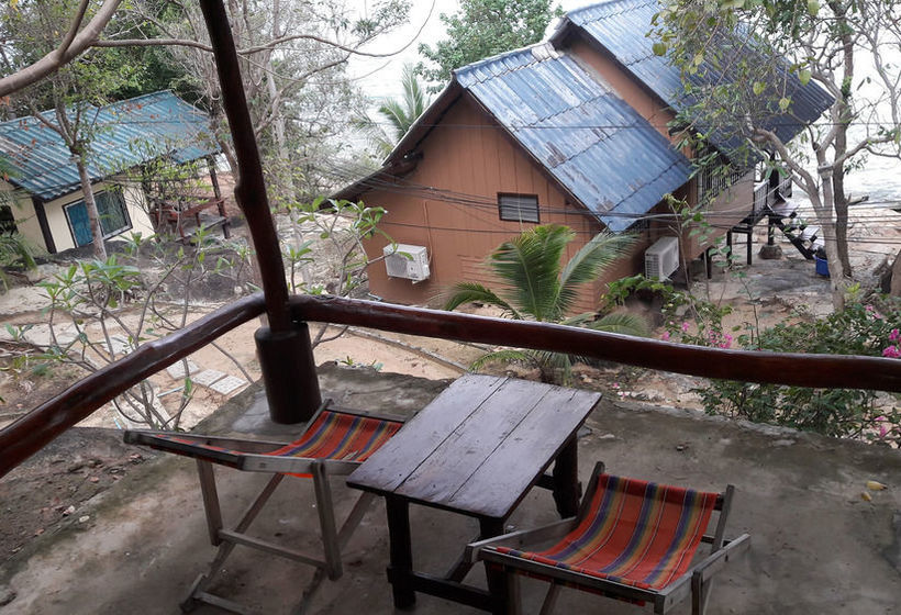 Отель Jelly Fish Bungalow