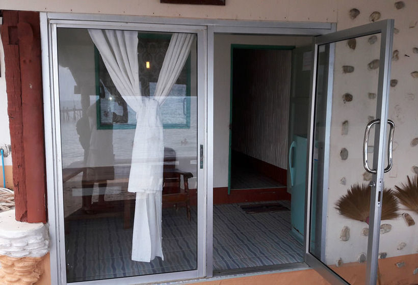 Отель Jelly Fish Bungalow