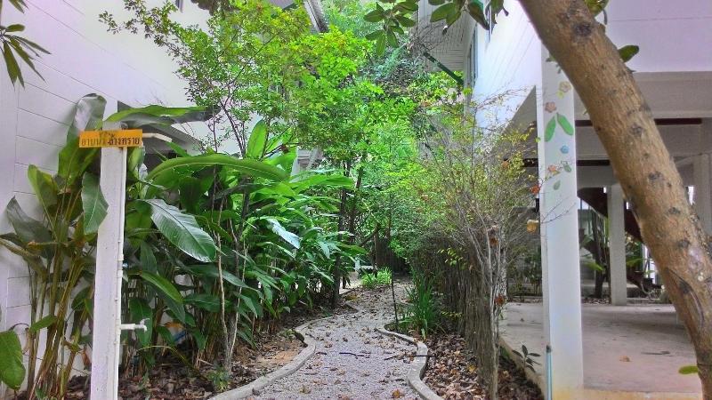 هتل Makmai Villa Rayong