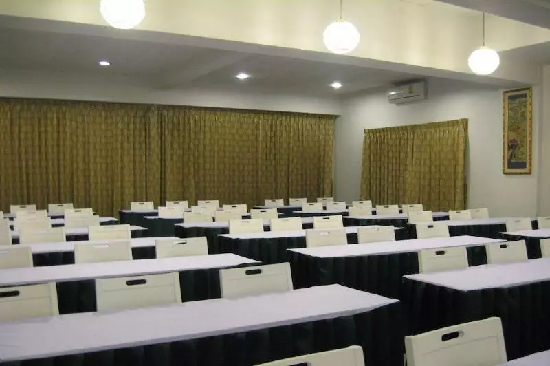 هتل Makmai Villa Rayong