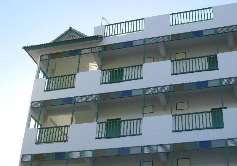 هتل Makmai Villa Rayong