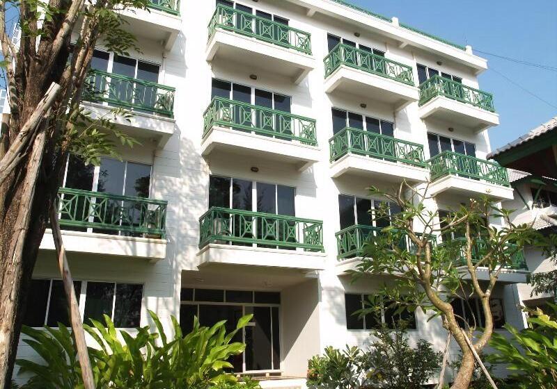 هتل Makmai Villa Rayong