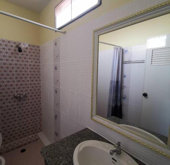 Отель Metro Residence