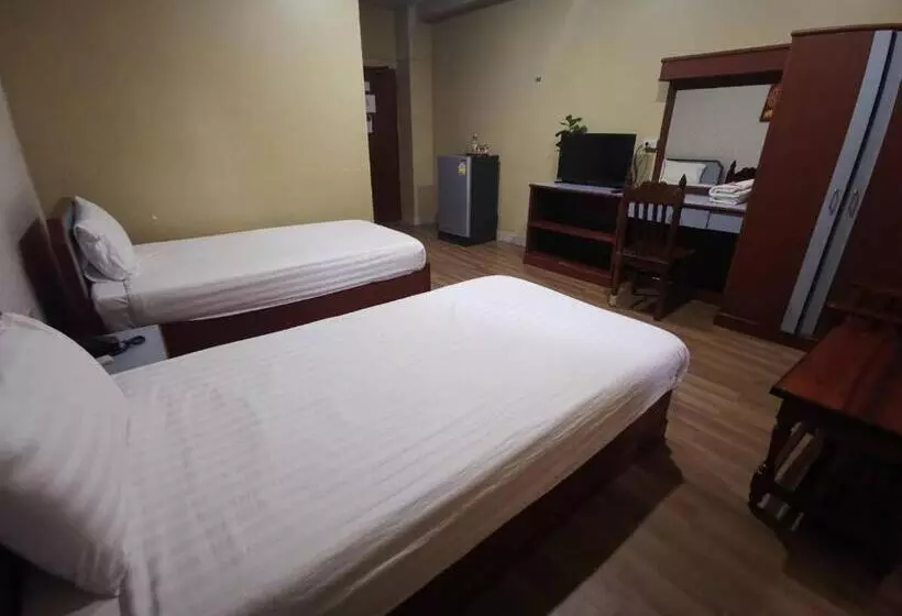 هتل Metro Residence