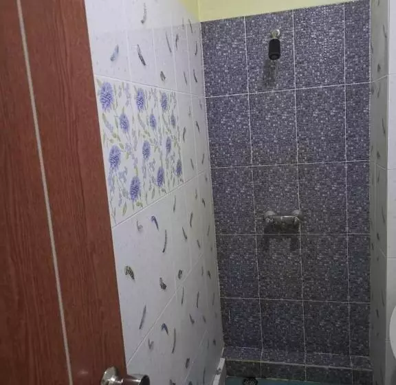 هتل Metro Residence