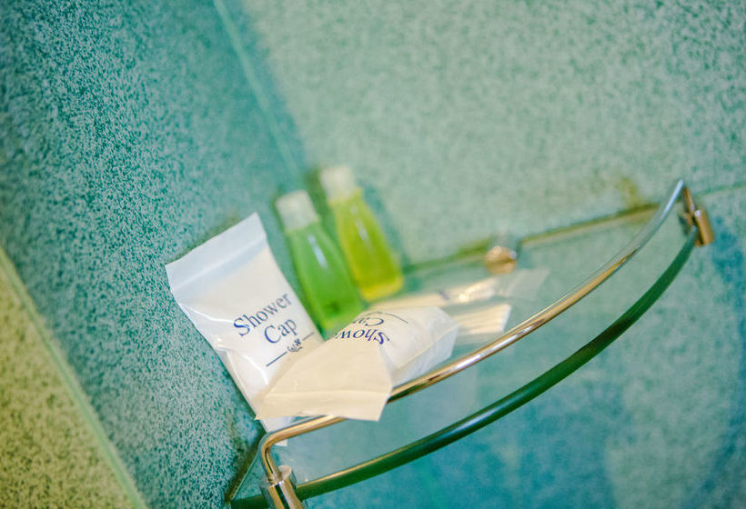 בית מלון כפרי The Landmark Patong