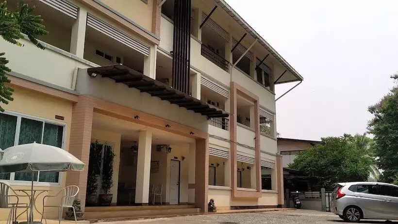 هتل Santipran Place