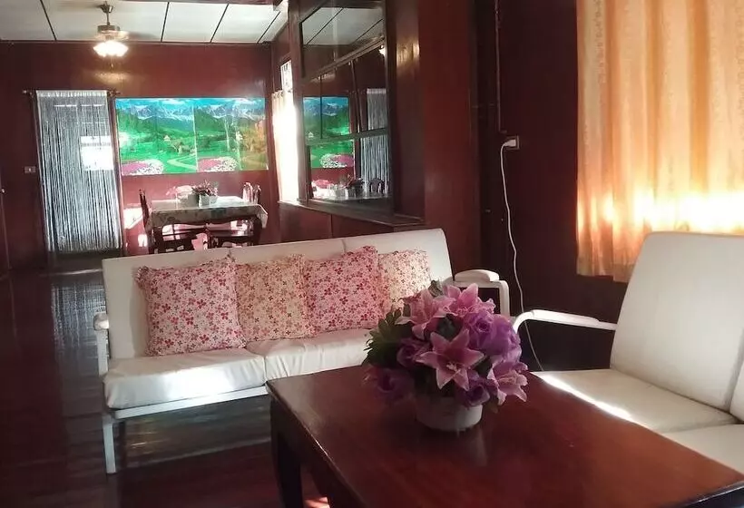 هتل Santipran Place