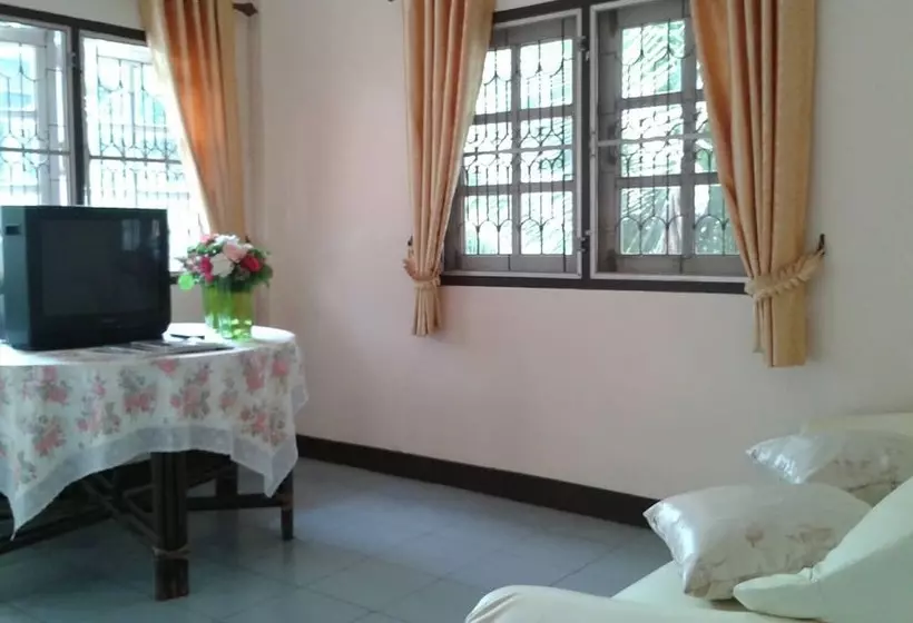 هتل Santipran Place