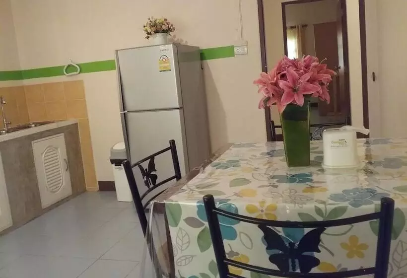 هتل Santipran Place