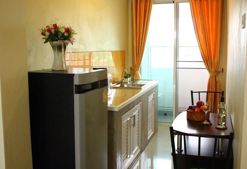 فندق Santipran Place