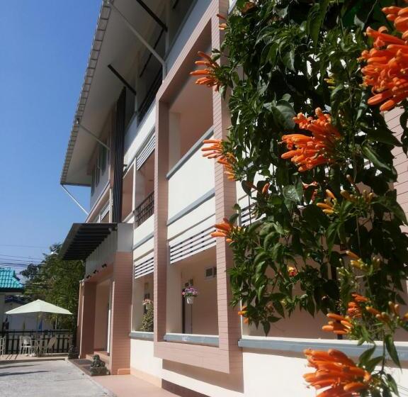 فندق Santipran Place