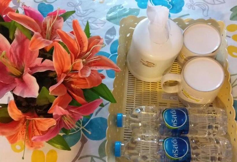 فندق Santipran Place