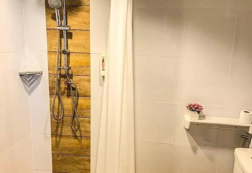 هتل Thai