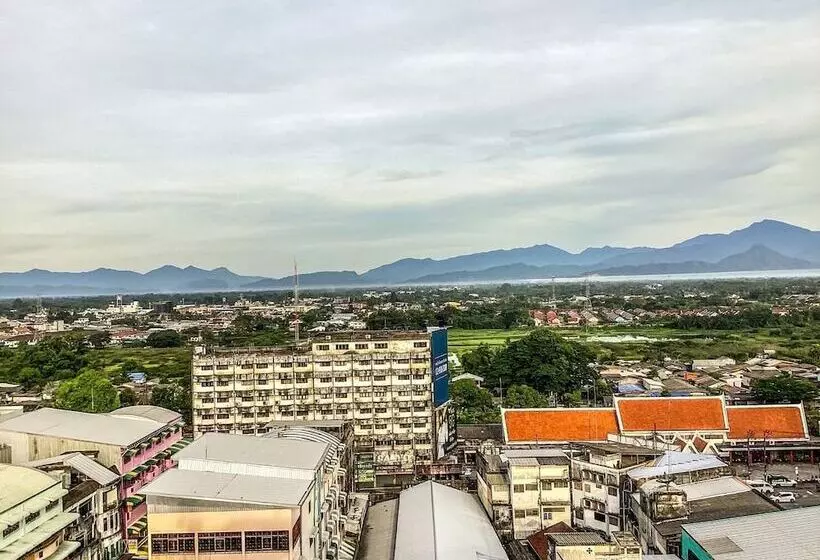 هتل Thai