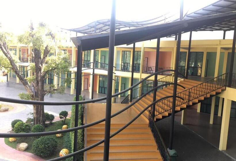 Otel The Room At Maesai