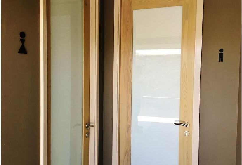 Madera Residence Sriracha