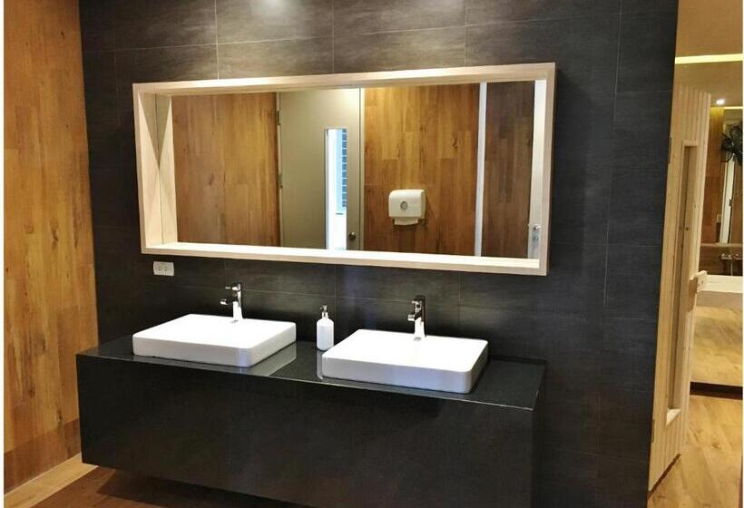 Madera Residence Sriracha