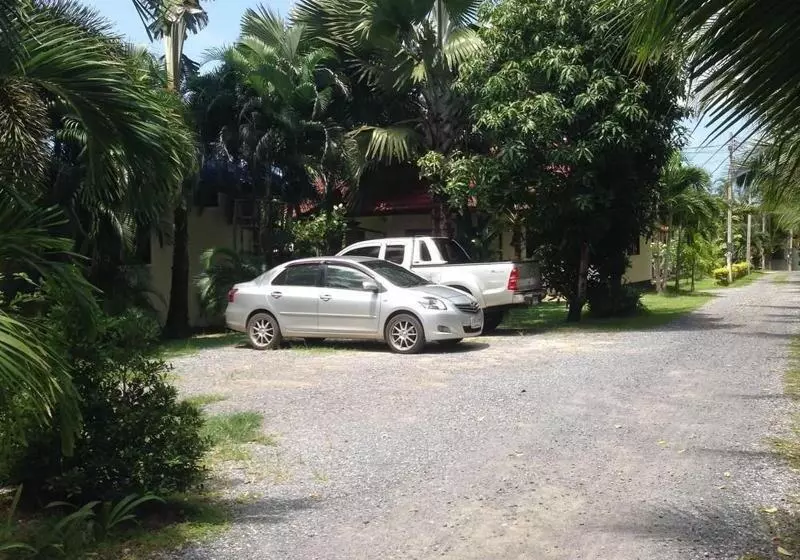 Naya Bungalow