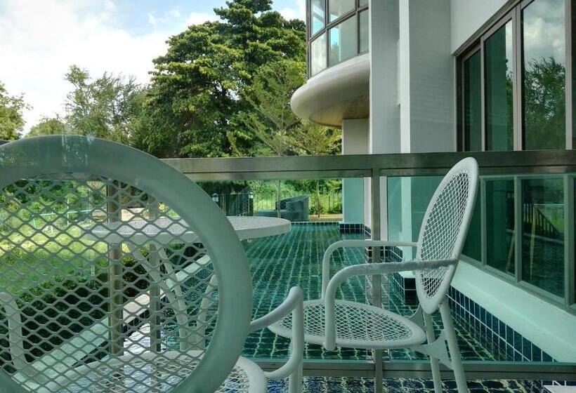 Sonrisa Srirachaที่พักติดทะเล