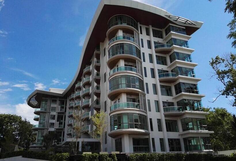 Sonrisa Srirachaที่พักติดทะเล