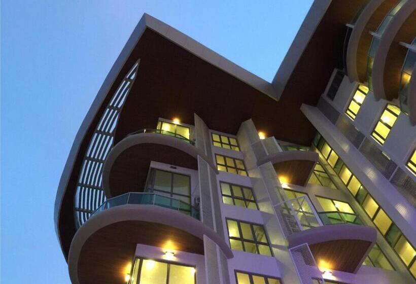 Sonrisa Srirachaที่พักติดทะเล