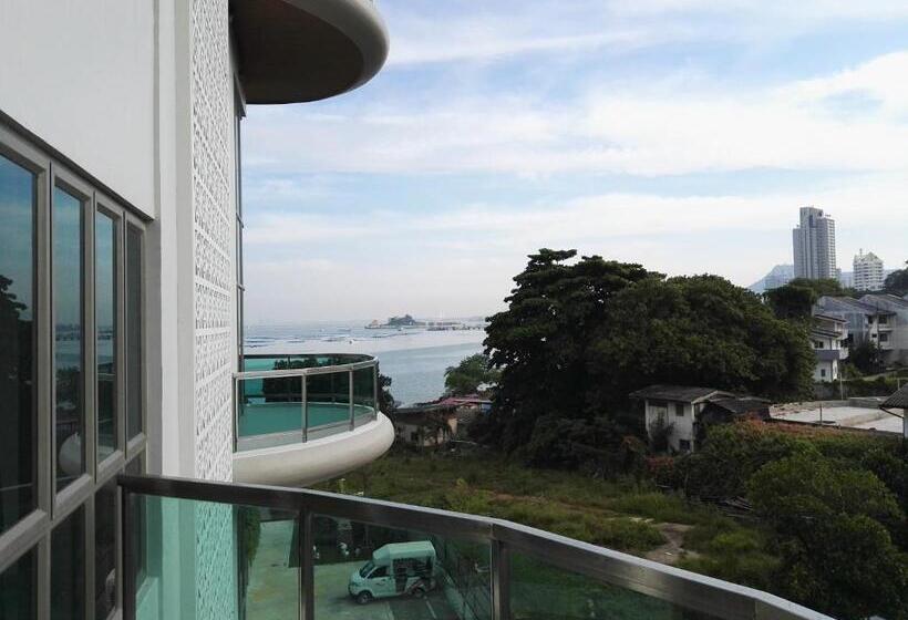 Sonrisa Srirachaที่พักติดทะเล