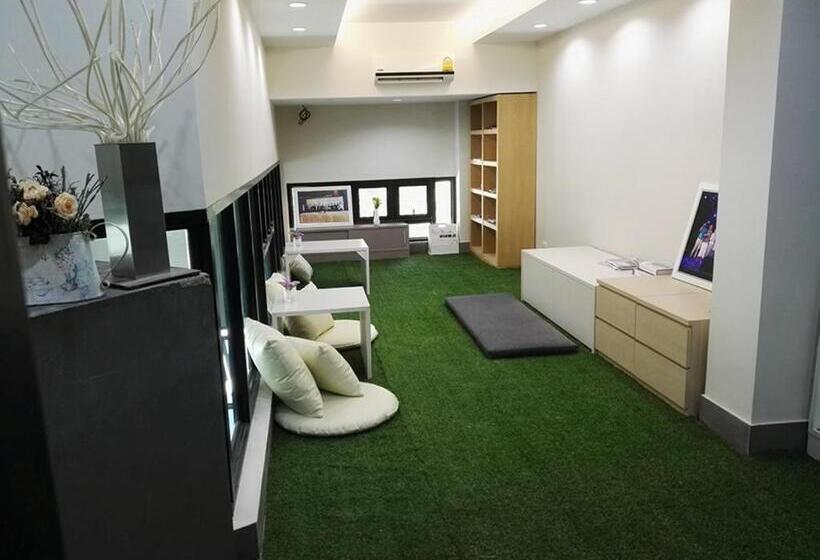 Sonrisa Srirachaที่พักติดทะเล