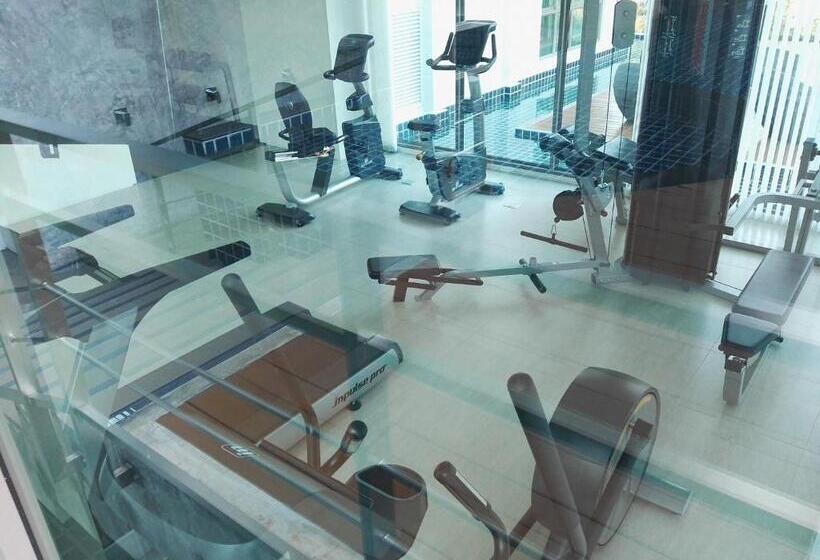 Sonrisa Srirachaที่พักติดทะเล