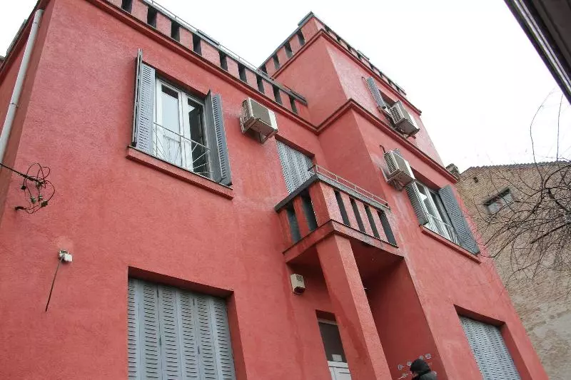 تختخواب و صبحانه Guest House Miss Depolo