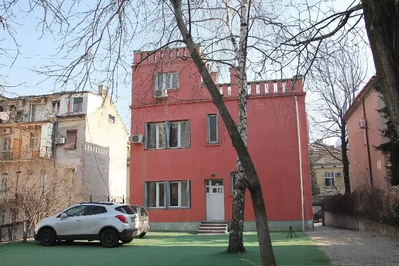 تختخواب و صبحانه Guest House Miss Depolo