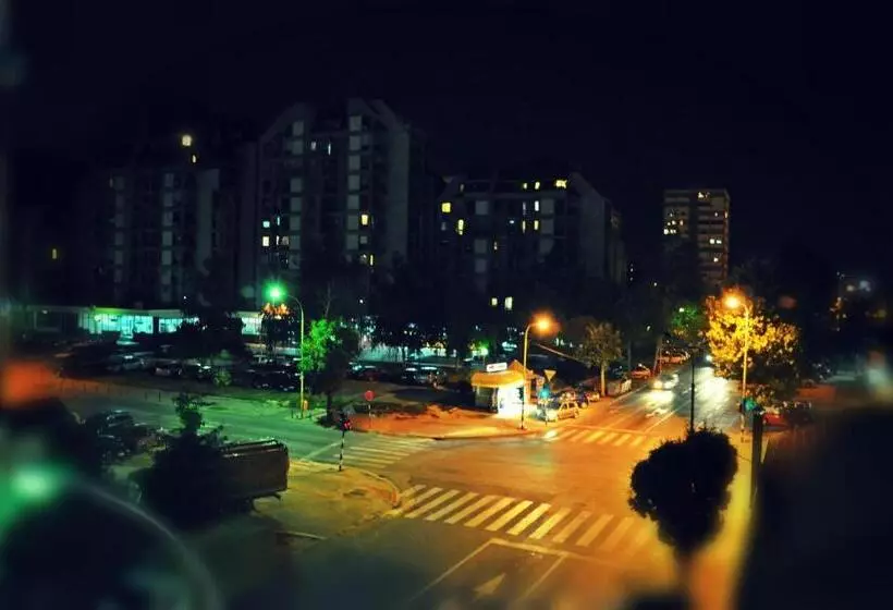 Garni Hotel Tri O