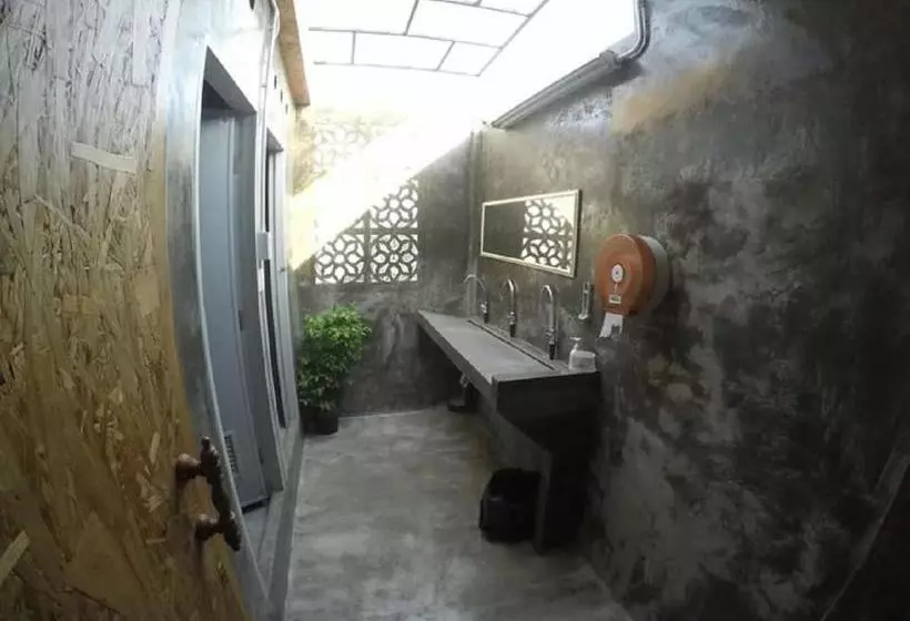Hometown Hostel