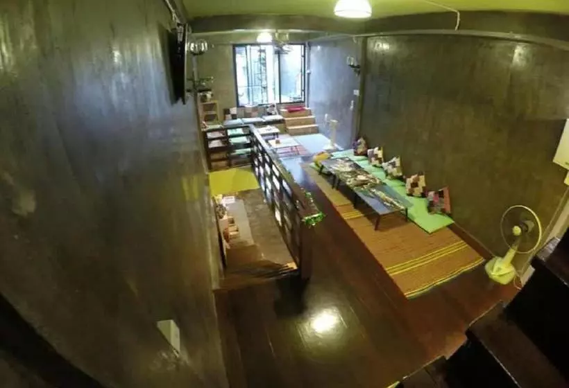 Hometown Hostel