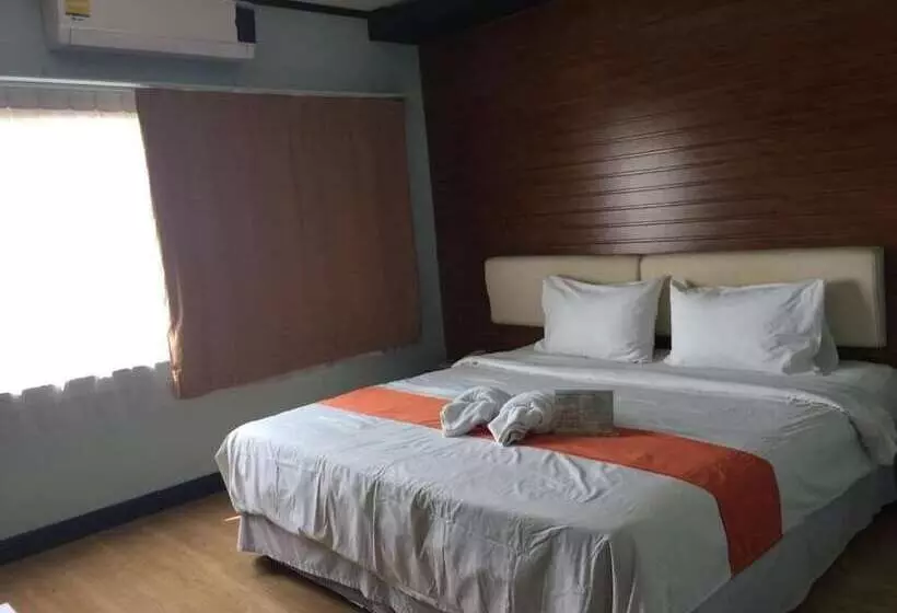هتل Cactus Resort &