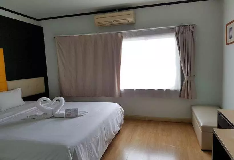 هتل Cactus Resort &