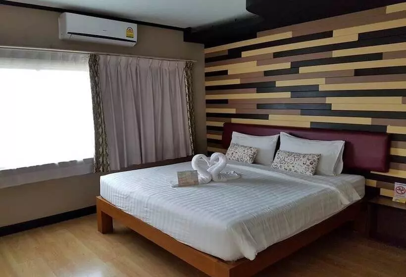 هتل Cactus Resort &