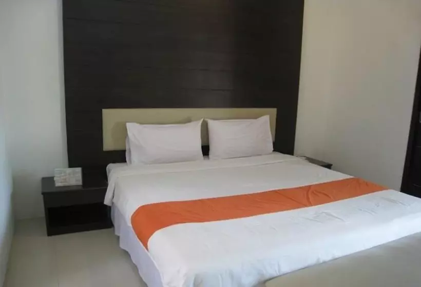 هتل Cactus Resort &
