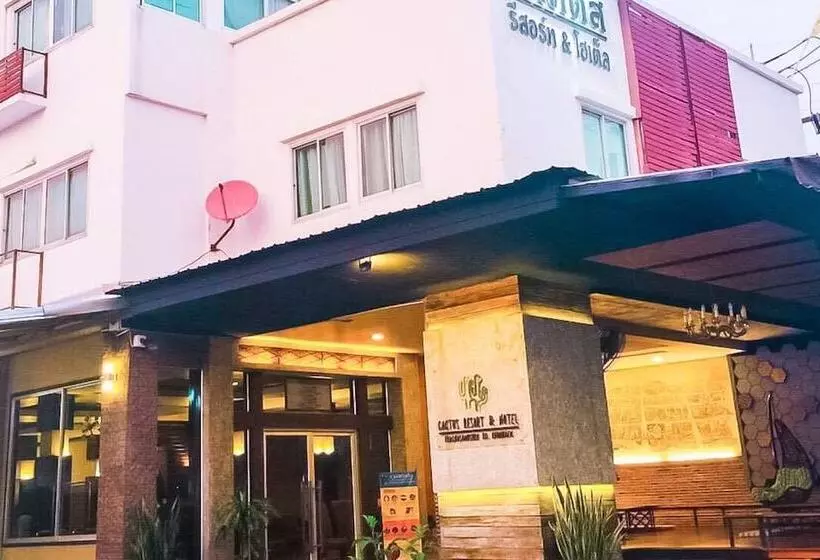 هتل Cactus Resort &