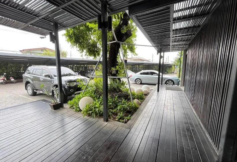 בית מלון כפרי Huernnana Jomsawan