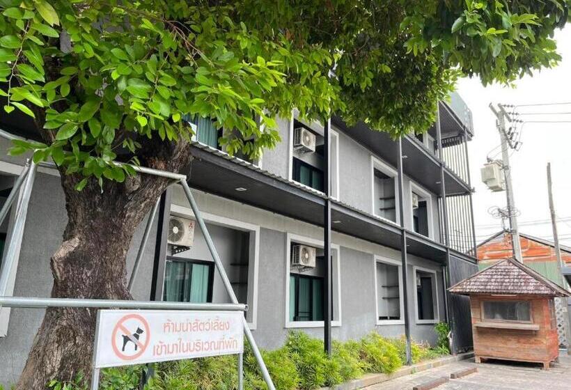 בית מלון כפרי Huernnana Jomsawan