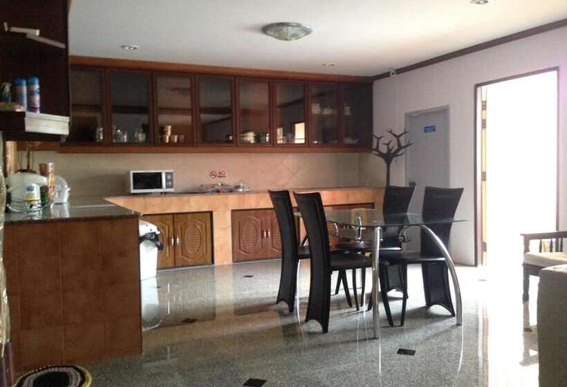 K2 Backpacker Hostel