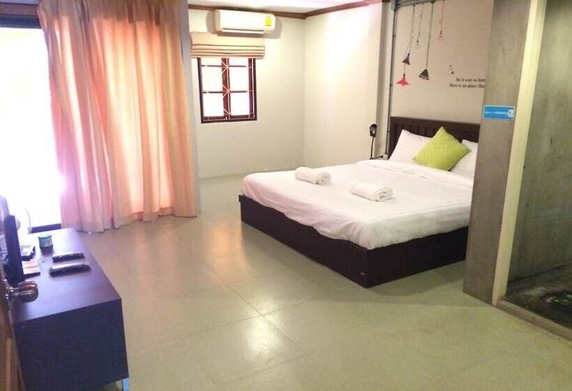 K2 Backpacker Hostel