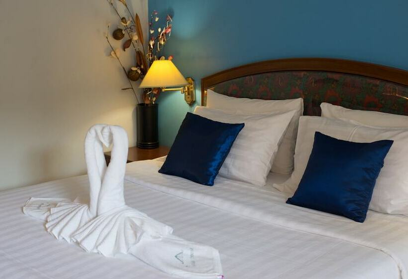 Kata Interhouse Resort By Haii Collection